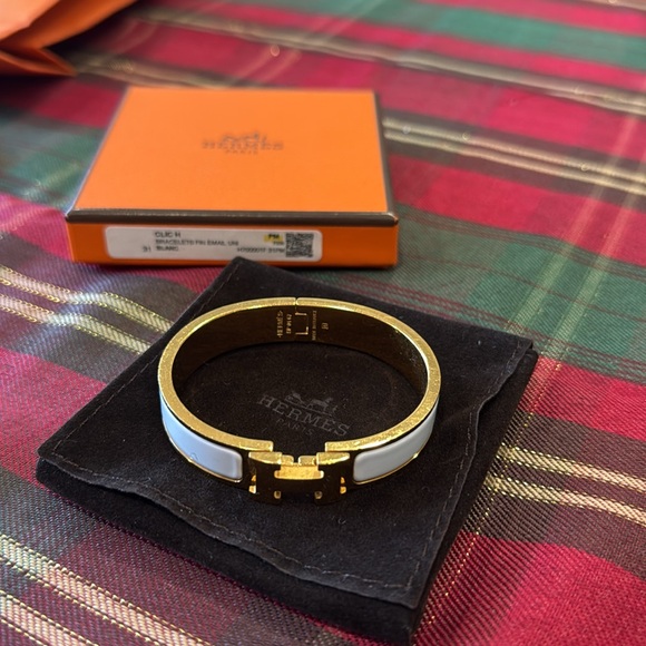 Hermes Le Bracelet H White and Gold - Picture 6 of 7